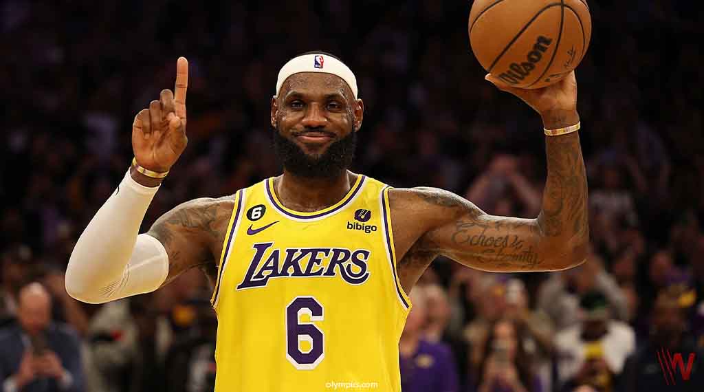 4. LeBron James - The 20 Richest NBA Players in the World