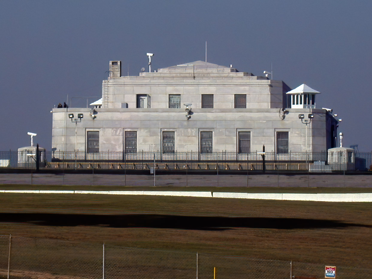 5- Fort Knox - the World’s 5 Toughest Safes -en.wikipedia.org