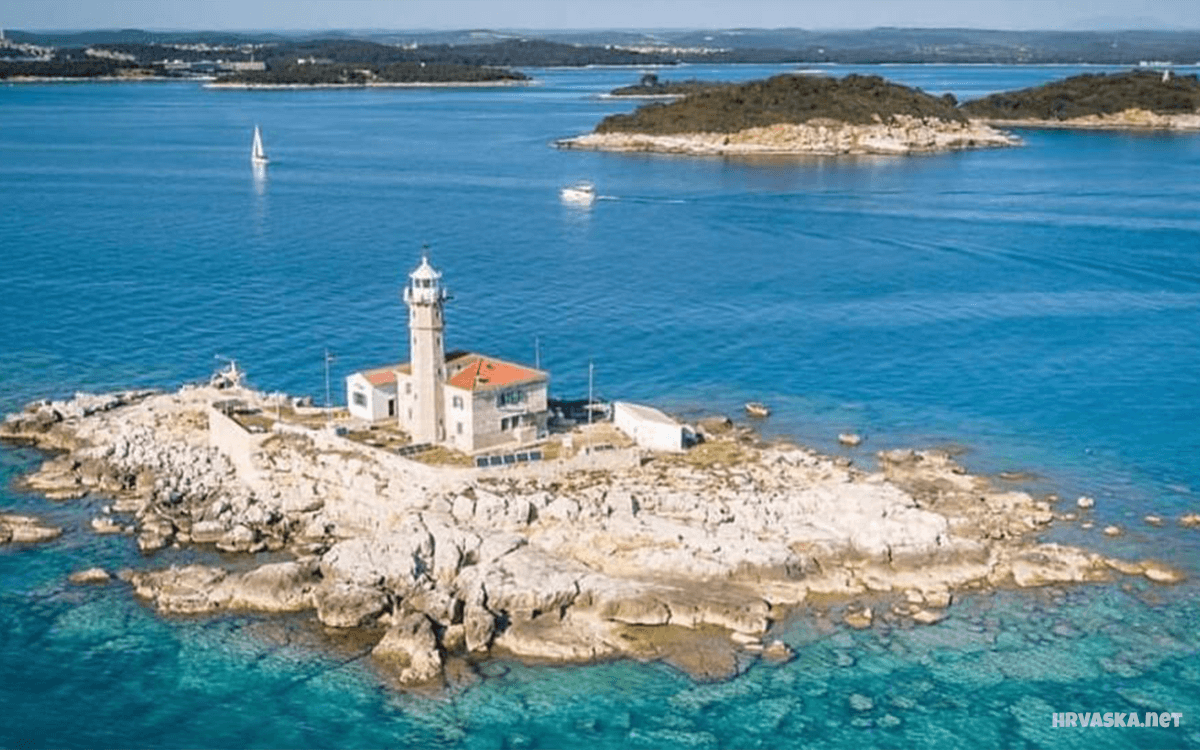 Sveti Ivan Rovinj, Croatia - 10 Amazing Lighthouses You Can Rent